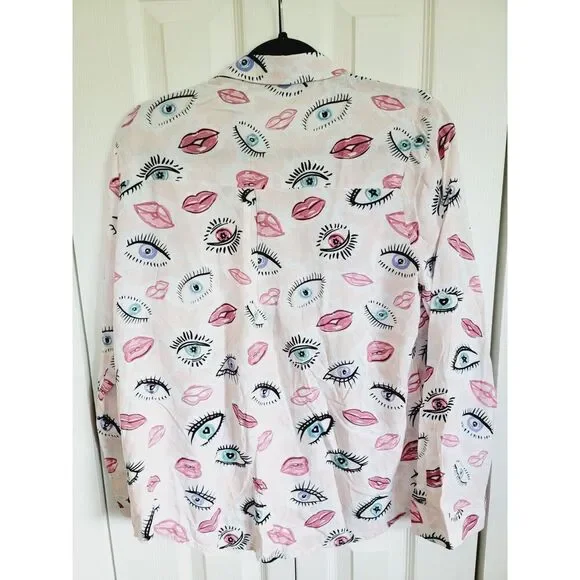 Milk & Honey M Oversz Womens Shirt Top Graphic Print-Button Front Lips Eyes LS - Picture 2 of 7